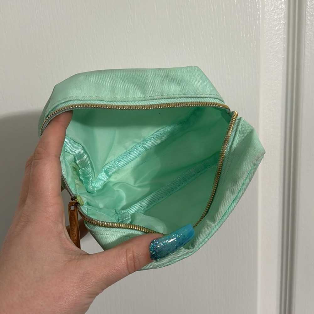 Small makeup bag bundle - Picture 3 of 11